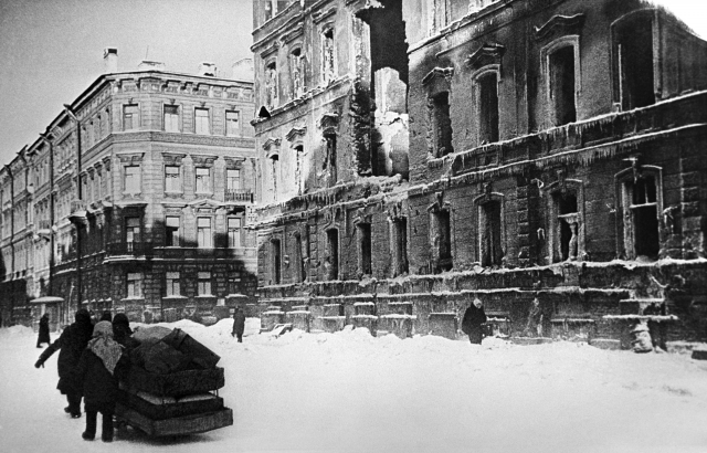 Блокадный Ленинград. Последствия артобстрела